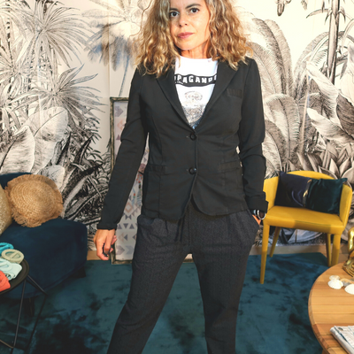 Blazer cintré en coton noir