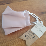 Masques en cuir écologique