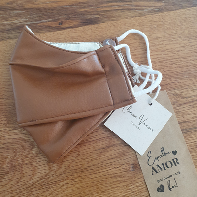 Masques en cuir écologique