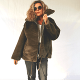 Manteau vert fausse fourrure